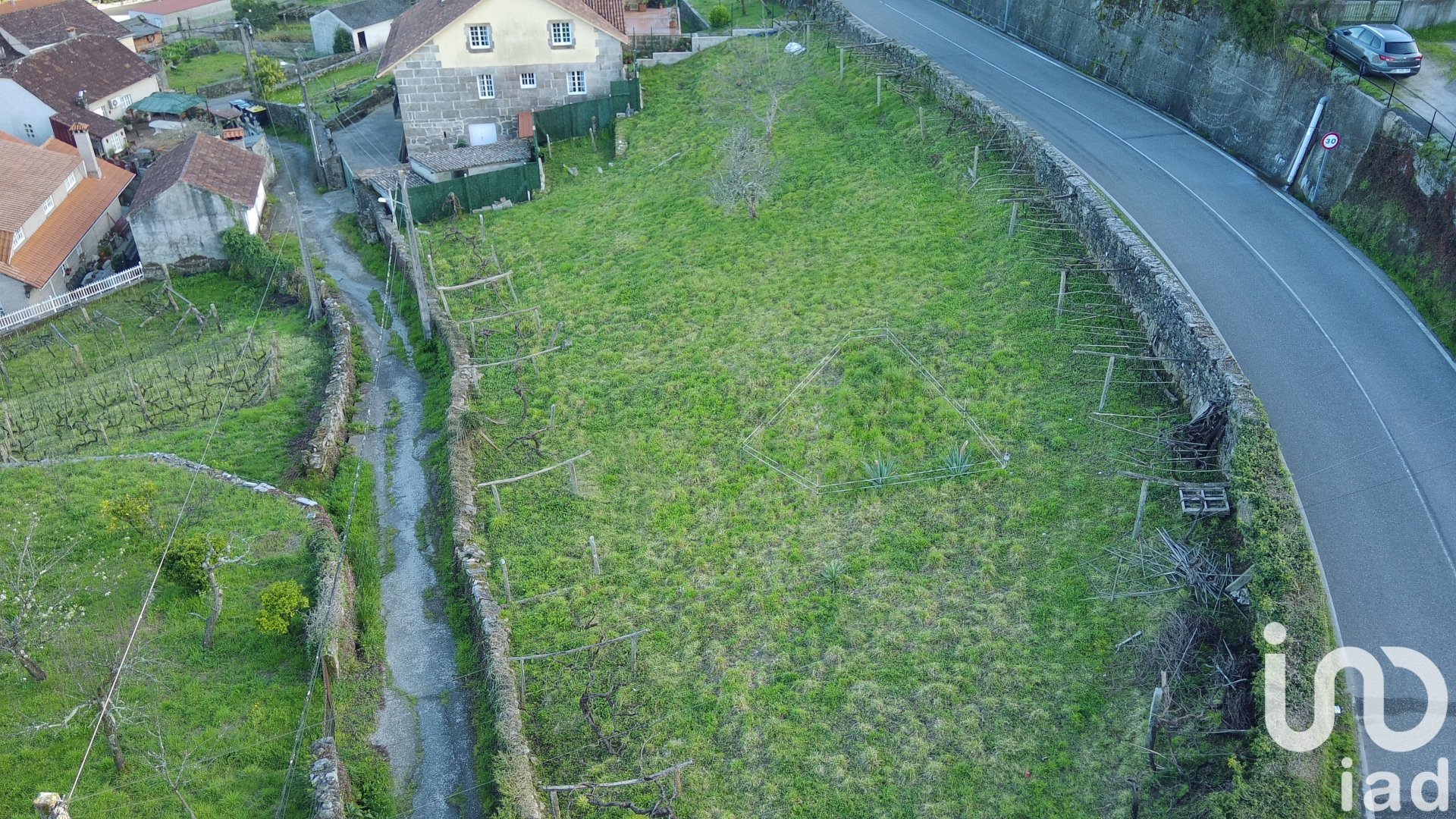Land plot à Ponte Caldelas, Pontevedra, Espagne 1296 m2 No. 185940