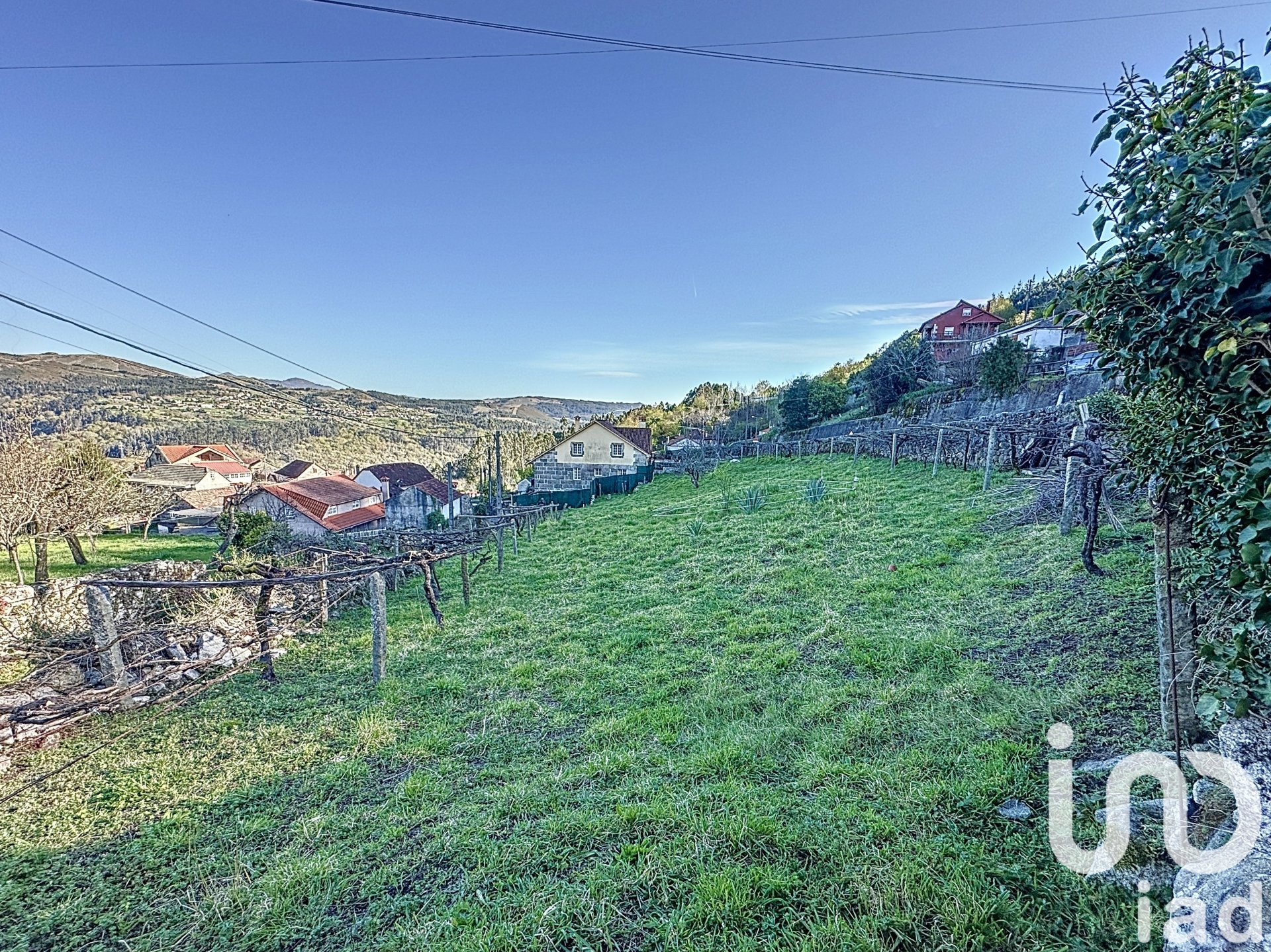 Land plot à Ponte Caldelas, Pontevedra, Espagne 1296 m2 No. 185940