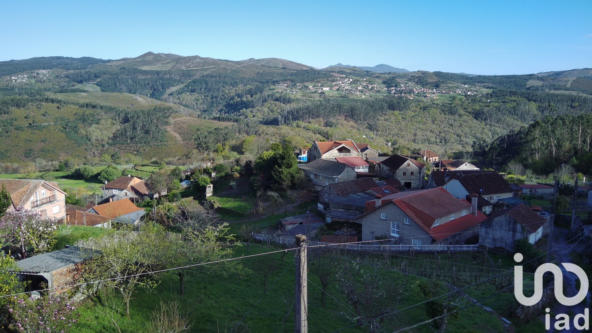 Land plot à Ponte Caldelas, Pontevedra, Espagne 1296 m2 No. 185940