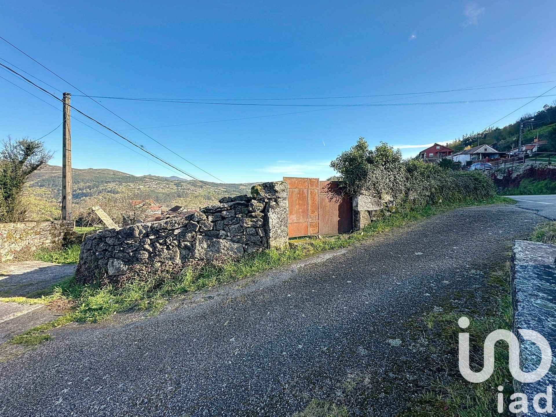 Land plot à Ponte Caldelas, Pontevedra, Espagne 1296 m2 No. 185940