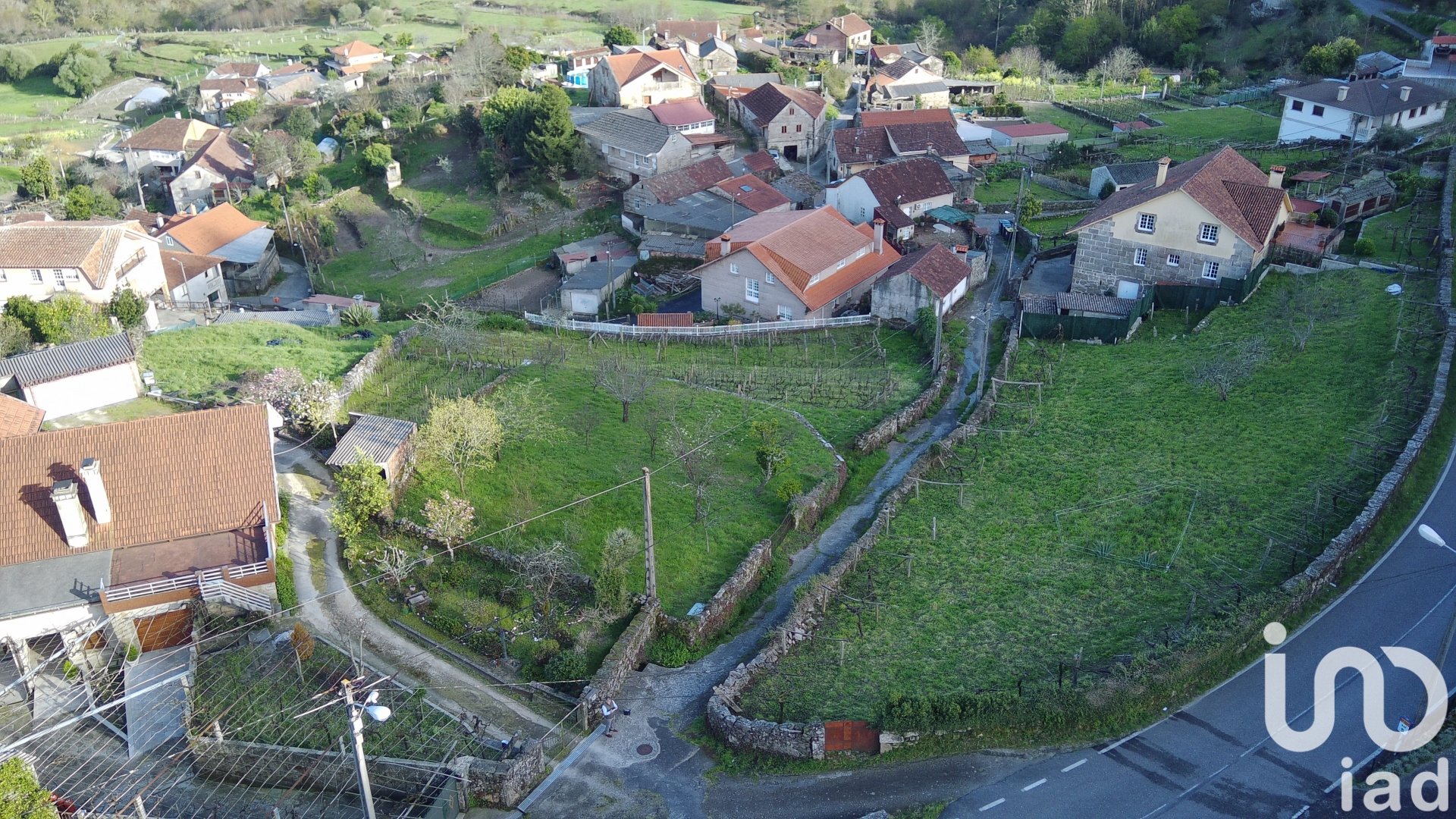 Land plot à Ponte Caldelas, Pontevedra, Espagne 1296 m2 No. 185940