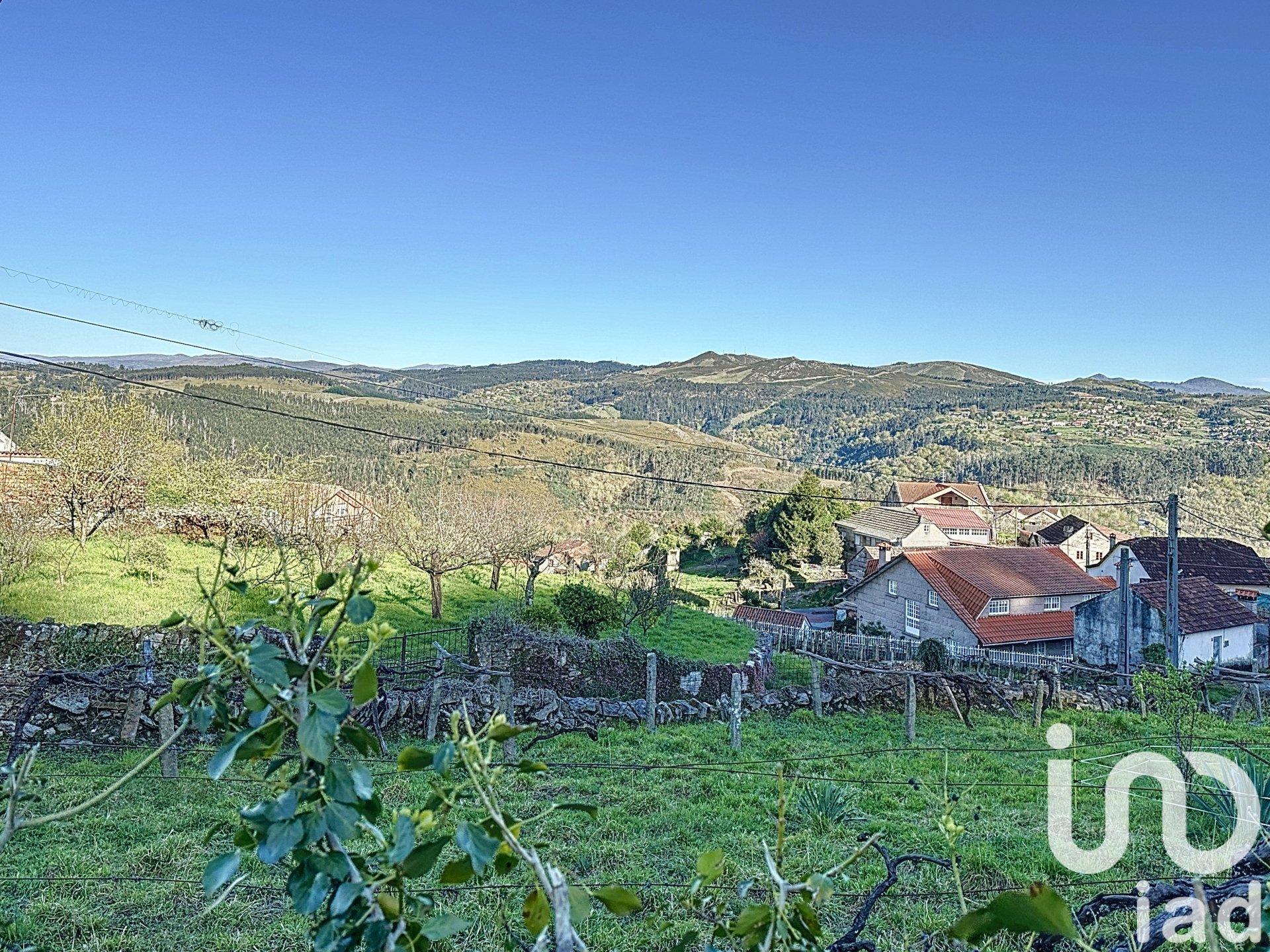 Land plot à Ponte Caldelas, Pontevedra, Espagne 1296 m2 No. 185940