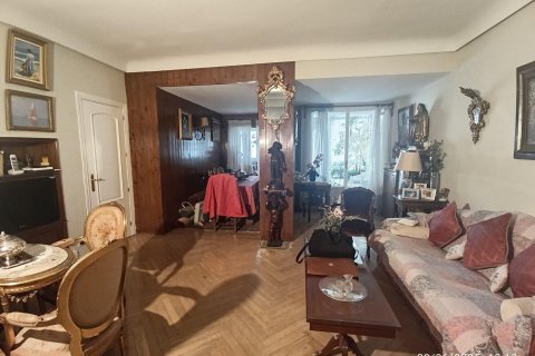 Продажа квартиры в Мадрид, Испания 2 спальни, 133м2 №177550 - фото 3