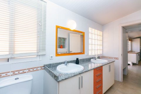 Villa à vendre à La Zenia, Alicante, Espagne, 293 m2 No. 177547 - photo 24