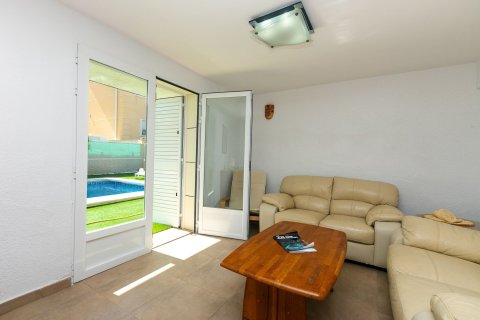 Villa à vendre à La Zenia, Alicante, Espagne, 293 m2 No. 177547 - photo 13