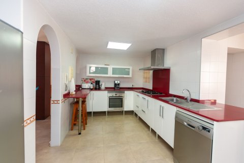 Villa à vendre à La Zenia, Alicante, Espagne, 293 m2 No. 177547 - photo 19