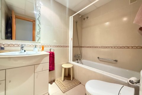 Продажа квартиры в Гуардамар-дель-Сегура, Аликанте, Испания 2 спальни, 80м2 №177548 - фото 28