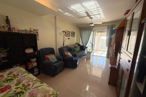 Продажа квартиры в Гуардамар-дель-Сегура, Аликанте, Испания 2 спальни, 80м2 №177548 - фото 17