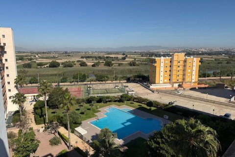 Apartment à Guardamar del Segura, Alicante, Espagne 2 chambres, 80 m2 No. 177548