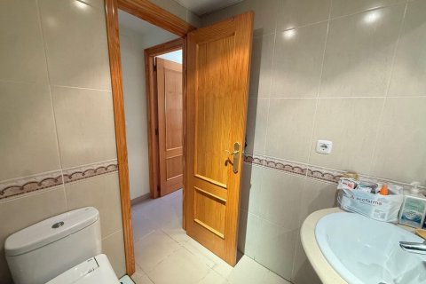 Продажа квартиры в Гуардамар-дель-Сегура, Аликанте, Испания 2 спальни, 80м2 №177548 - фото 29