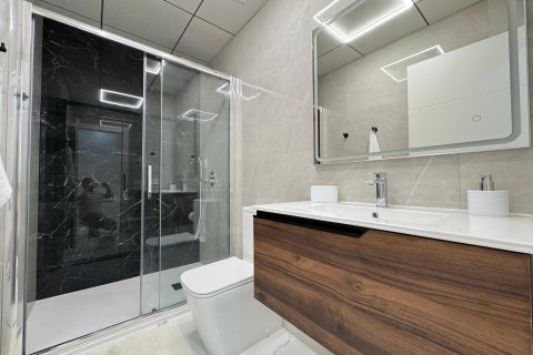 Продажа квартиры в Торревьеха, Аликанте, Испания 2 спальни, 67м2 №177552 - фото 19