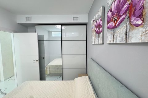 Продажа квартиры в Торревьеха, Аликанте, Испания 2 спальни, 67м2 №177552 - фото 16