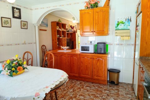 Casa adosada en venta en La Zenia, Alicante, España 3 dormitorios, 100 m2 No. 189711 - foto 10