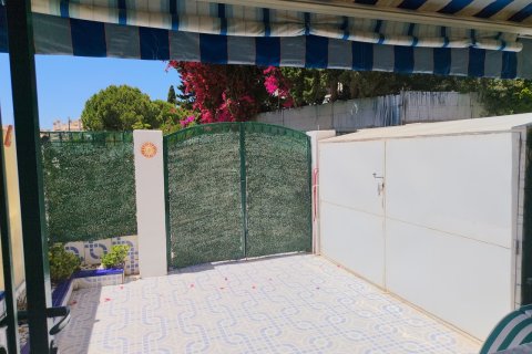 Casa adosada en venta en La Zenia, Alicante, España 3 dormitorios, 100 m2 No. 189711 - foto 3