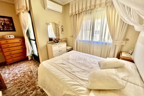 Casa adosada en venta en La Zenia, Alicante, España 3 dormitorios, 100 m2 No. 189711 - foto 15