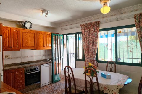 Casa adosada en venta en La Zenia, Alicante, España 3 dormitorios, 100 m2 No. 189711 - foto 9