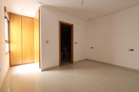 Apartamento en venta en La Mata, Alicante, España 3 dormitorios, 103 m2 No. 189715 - foto 2