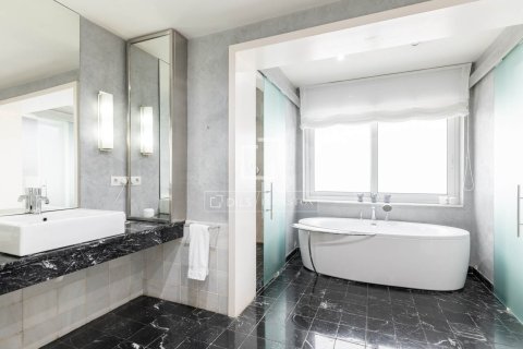 Villa for sale in Sant Cugat Del Valles, Barcelona, Spain 5 bedrooms, 870 sq.m. No. 150734 - photo 23