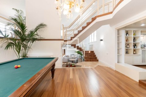 Villa for sale in Sant Cugat Del Valles, Barcelona, Spain 5 bedrooms, 870 sq.m. No. 150734 - photo 24