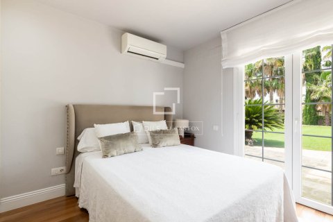 Villa for sale in Sant Cugat Del Valles, Barcelona, Spain 5 bedrooms, 870 sq.m. No. 150734 - photo 19