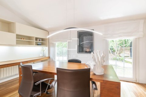 Villa for sale in Sant Cugat Del Valles, Barcelona, Spain 5 bedrooms, 870 sq.m. No. 150734 - photo 12