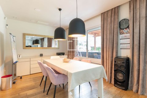 Villa for sale in Gava, Barcelona, Spain 5 bedrooms, 494 sq.m. No. 150735 - photo 9