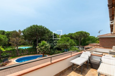 Villa for sale in Gava, Barcelona, Spain 5 bedrooms, 494 sq.m. No. 150735 - photo 18