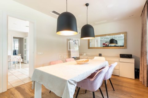 Villa for sale in Gava, Barcelona, Spain 5 bedrooms, 494 sq.m. No. 150735 - photo 8