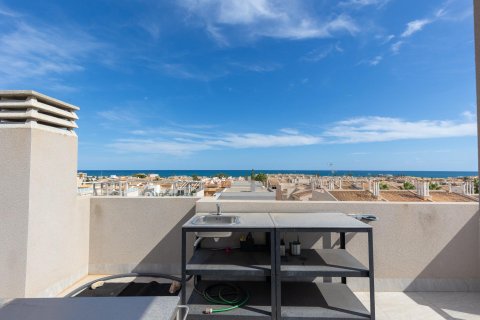 Apartment à vendre Torrevieja, Alicante, Espagne, 2 chambres,  No. 139267 - photo 13