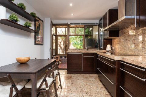 Продажа квартиры в Марбелья, Малага, Испания 4 спальни, 185м2 №105488 - фото 7