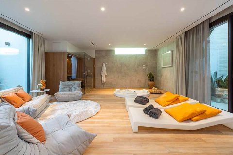 Villa for sale Benalmadena, Malaga, Spain 4 bedrooms, 430 sq.m. No. 134449 - photo 2