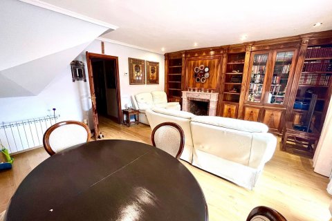 Dúplex en venta Madrid, España 4 dormitorios, 162 m2 No. 59150 - foto 9