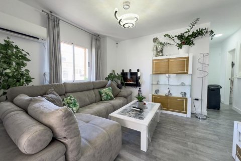 Huoneisto myytävänä La Mata, Alicante, Espanja, 3 makuuhuonetta, 80 m2 No. 113159 - kuva 6