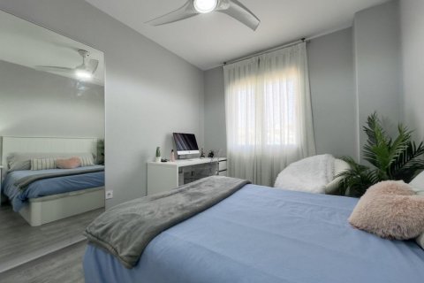 Huoneisto myytävänä La Mata, Alicante, Espanja, 3 makuuhuonetta, 80 m2 No. 113159 - kuva 16