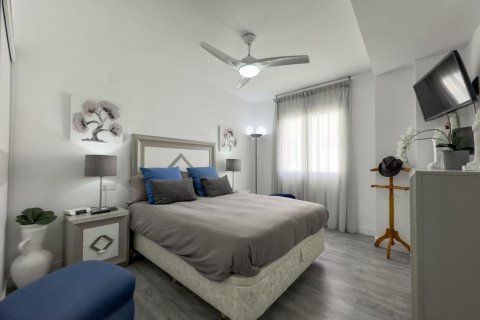 Huoneisto myytävänä La Mata, Alicante, Espanja, 3 makuuhuonetta, 80 m2 No. 113159 - kuva 17