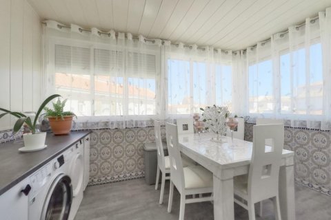 Huoneisto myytävänä La Mata, Alicante, Espanja, 3 makuuhuonetta, 80 m2 No. 113159 - kuva 22