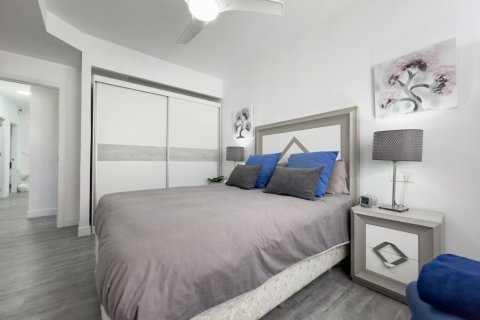 Huoneisto myytävänä La Mata, Alicante, Espanja, 3 makuuhuonetta, 80 m2 No. 113159 - kuva 4