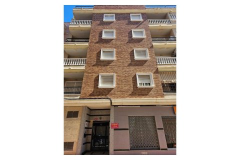 Huoneisto myytävänä Torrevieja, Alicante, Espanja, 3 makuuhuonetta, 98 m2 No. 113154 - kuva 13