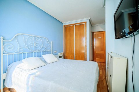 Huoneisto myytävänä Torrevieja, Alicante, Espanja, 3 makuuhuonetta, 98 m2 No. 113154 - kuva 6
