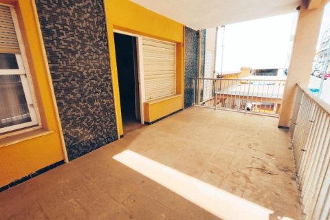 Продажа квартиры в Гуардамар-дель-Сегура, Аликанте, Испания 4 спальни, 130м2 №113098 - фото 13