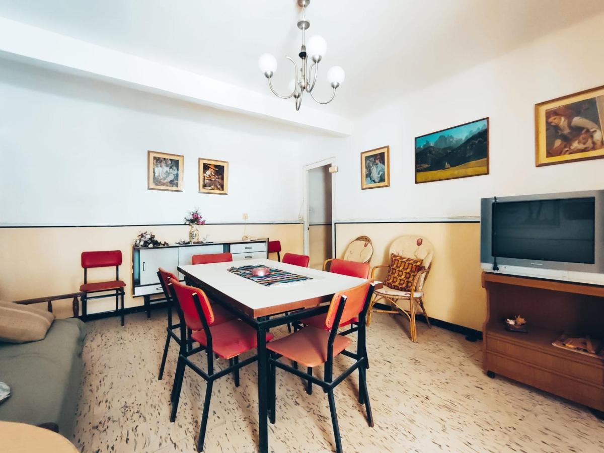 Apartment in Guardamar del Segura, Alicante, Spain 4 bedrooms, 130 sq.m. No. 113098
