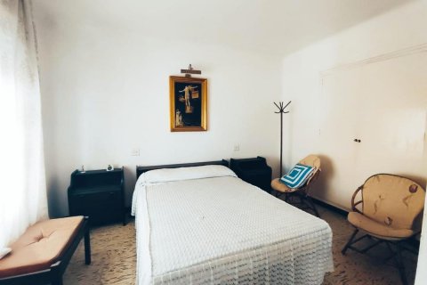 Продажа квартиры в Гуардамар-дель-Сегура, Аликанте, Испания 4 спальни, 130м2 №113098 - фото 16
