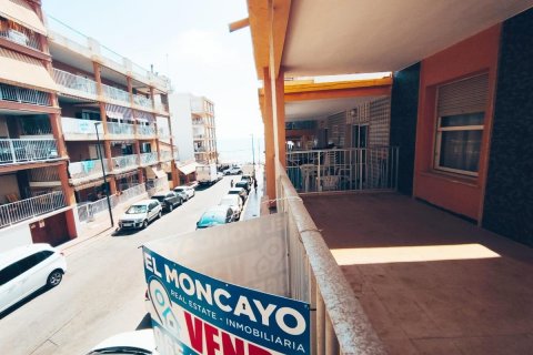 Продажа квартиры в Гуардамар-дель-Сегура, Аликанте, Испания 4 спальни, 130м2 №113098 - фото 2