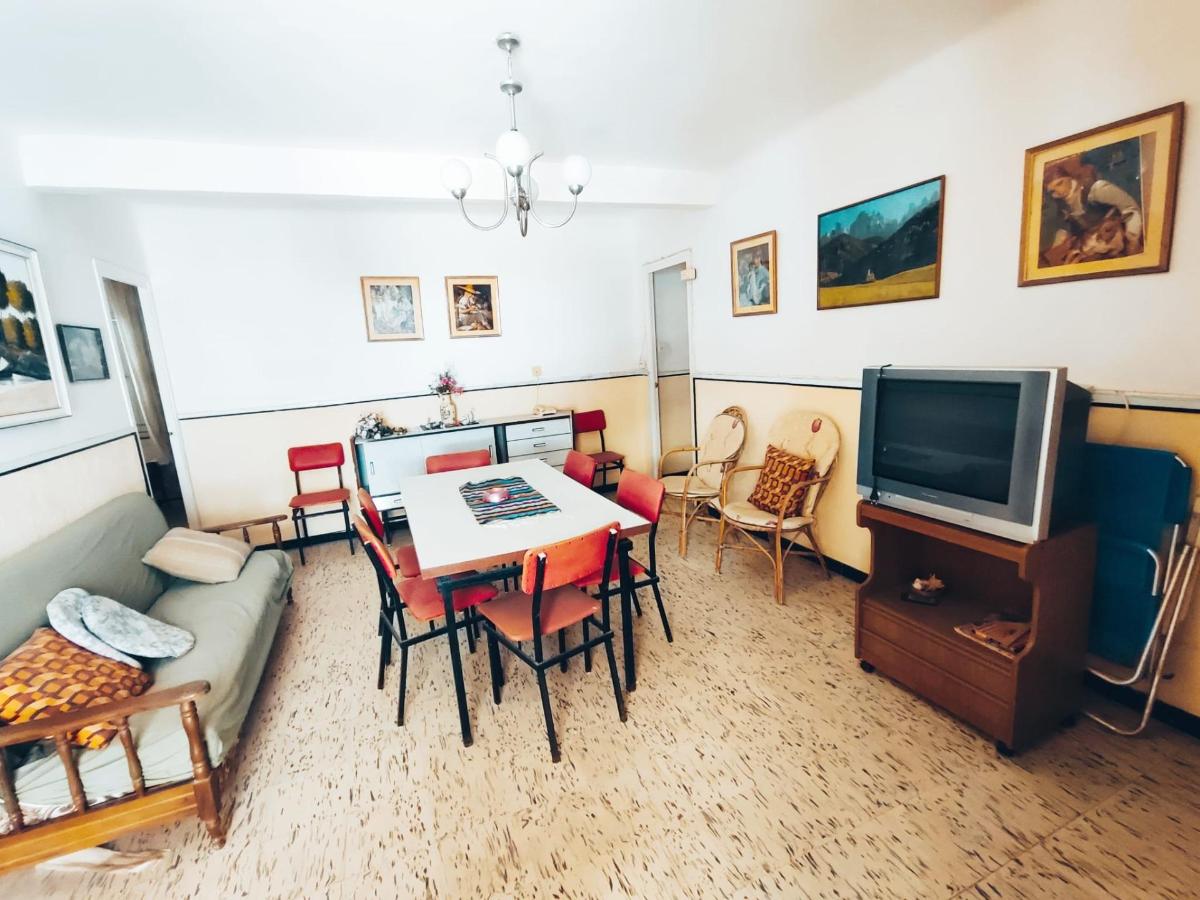 Apartment in Guardamar del Segura, Alicante, Spain 4 bedrooms, 130 sq.m. No. 113098