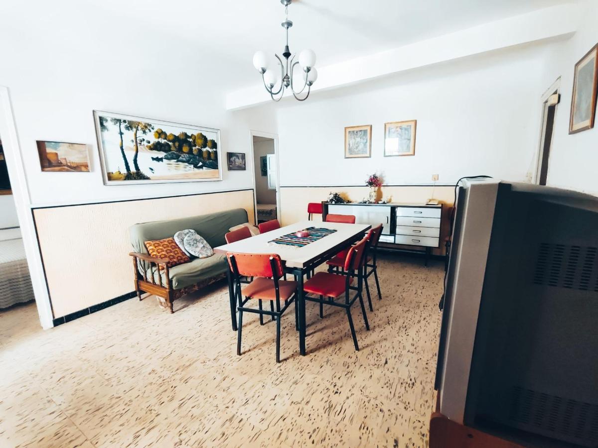 Apartment in Guardamar del Segura, Alicante, Spain 4 bedrooms, 130 sq.m. No. 113098
