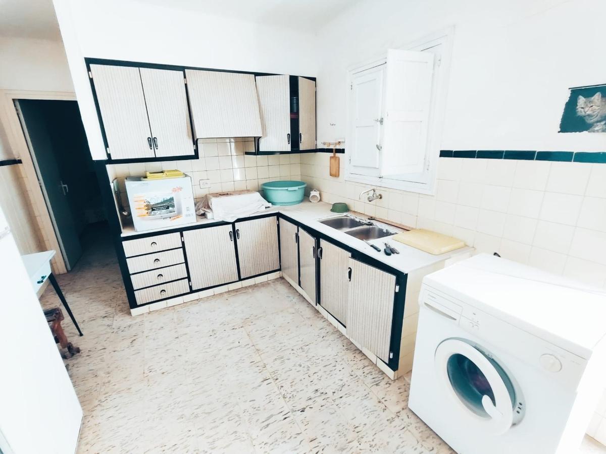 Apartment in Guardamar del Segura, Alicante, Spain 4 bedrooms, 130 sq.m. No. 113098