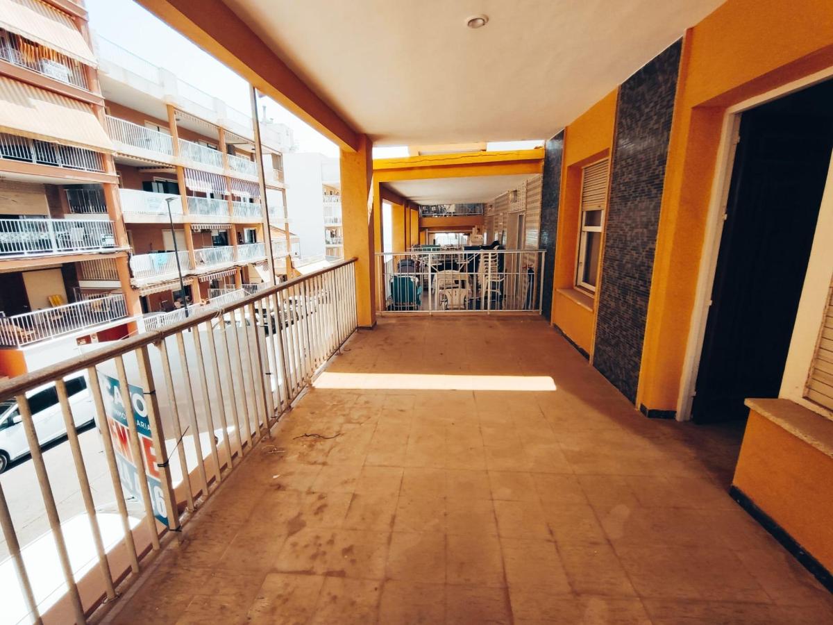 Apartment in Guardamar del Segura, Alicante, Spain 4 bedrooms, 130 sq.m. No. 113098
