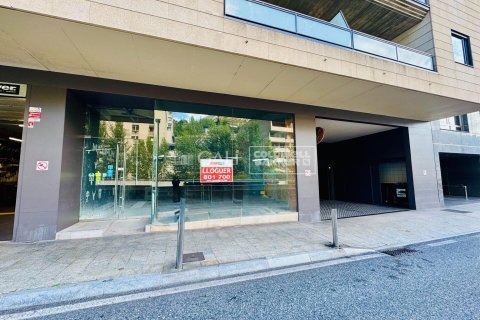 Liikekiinteistö Principado De Andorra (Ninguna Poblacion Tiene C.P.), Lleida, Espanja 395 m2 No. 160469