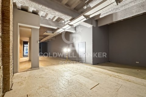 Commercial property for rent in Barcelona, Spain 556 sq.m. No. 160468 - photo 14