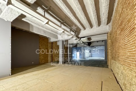 Commercial property for rent in Barcelona, Spain 556 sq.m. No. 160468 - photo 14